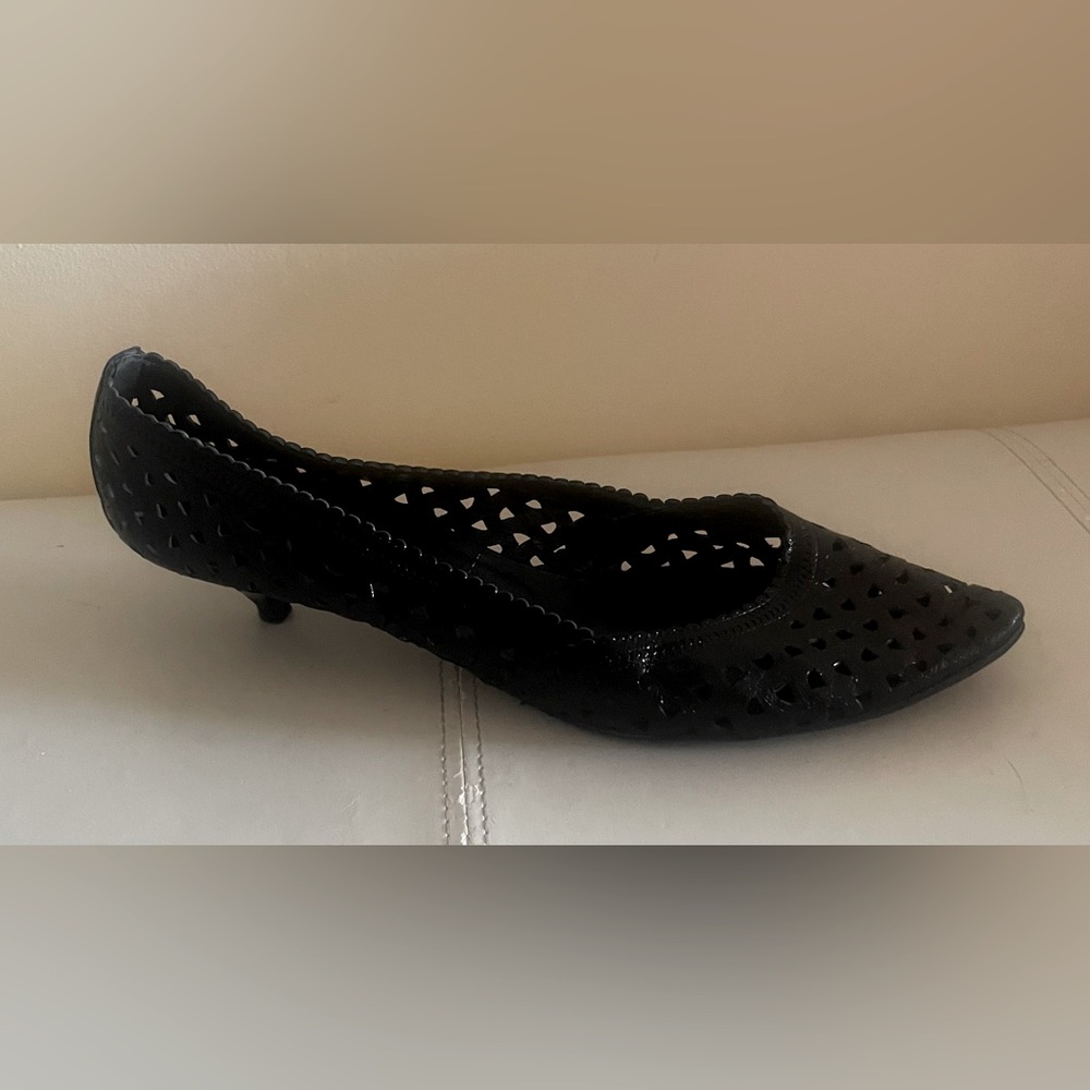 Sigerson Morrison kitten heels shoes size 10.5